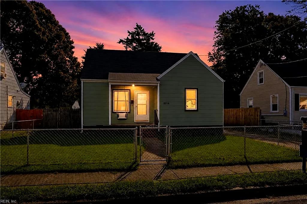 8914 Devon ST, NORFOLK VA 23503 - Main photo