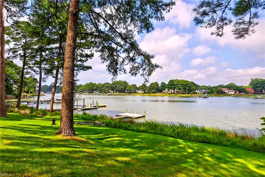 636 Thalia Point RD, VIRGINIA BEACH VA 23452 - Photo 3