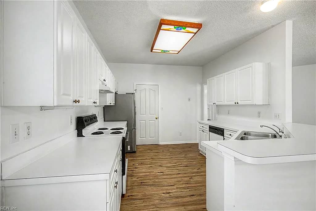 960 Drivers LN, NEWPORT NEWS VA 23602 thumb 6