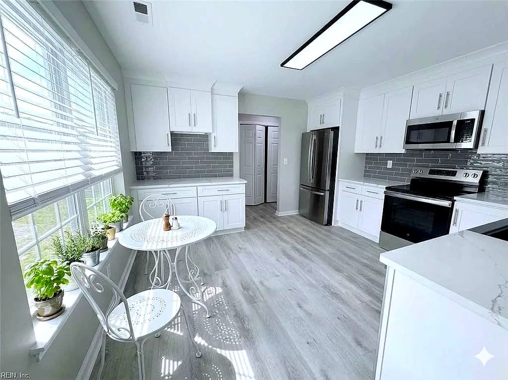 3609 Algonquin CT, VIRGINIA BEACH VA 23452 - Photo 4