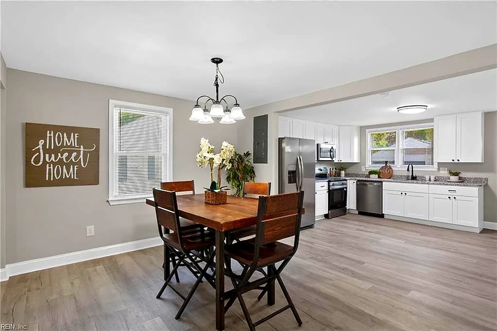 610 Morris DR, NEWPORT NEWS VA 23605 - Photo 3