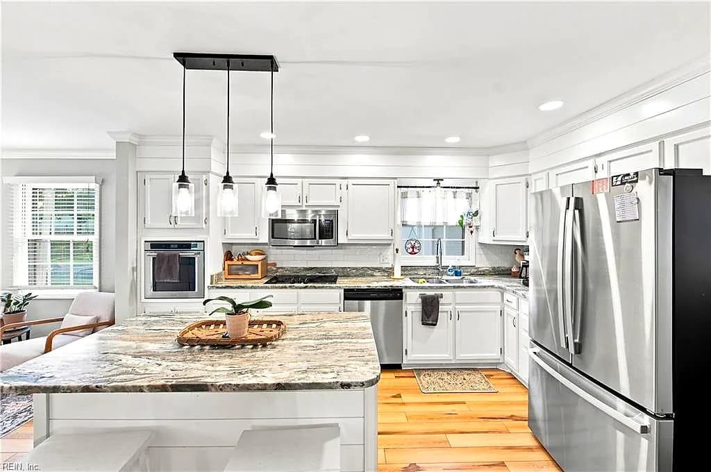 1610 Colonial AVE, SMITHFIELD VA 23430 thumb 9