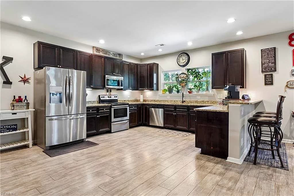610 Wythe Creek RD, POQUOSON VA 23662 thumb 12