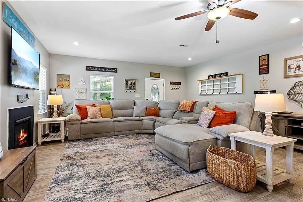 610 Wythe Creek RD, POQUOSON VA 23662 thumb 7