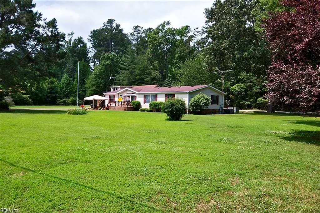237 Abbey LN, COBBS CREEK VA 23035 - Photo 3