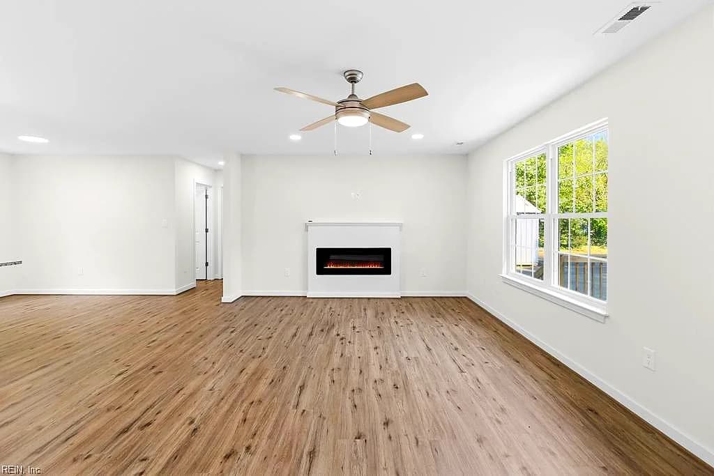 5738 Hickory Fork RD, GLOUCESTER VA 23061 thumb 8