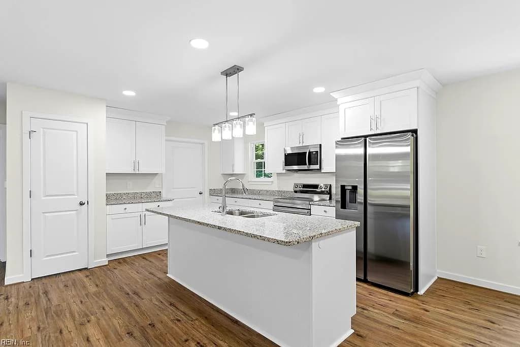 5738 Hickory Fork RD, GLOUCESTER VA 23061 thumb 9