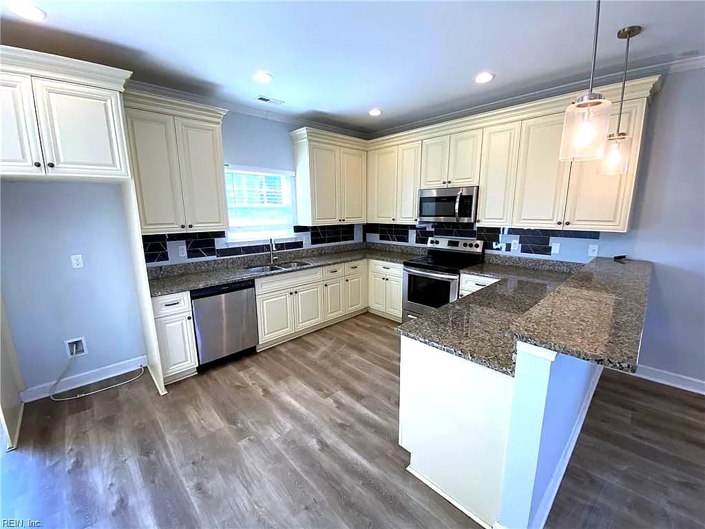 1720 Oakfield AVE, NORFOLK VA 23523 - Photo 5