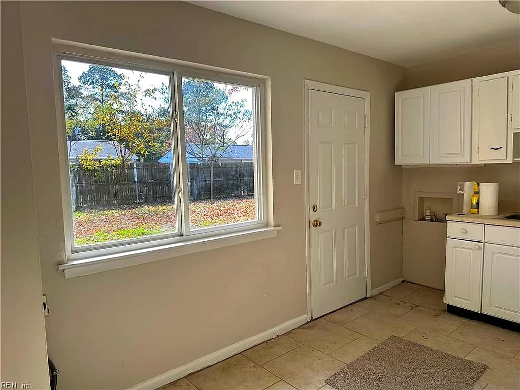 3525 Melinda PL, VIRGINIA BEACH VA 23452 - Photo 5