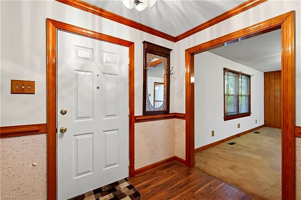 131 Holloway Dr DR, SMITHFIELD VA 23430 - Photo 4