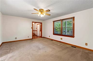131 Holloway Dr DR, SMITHFIELD VA 23430 thumb 5