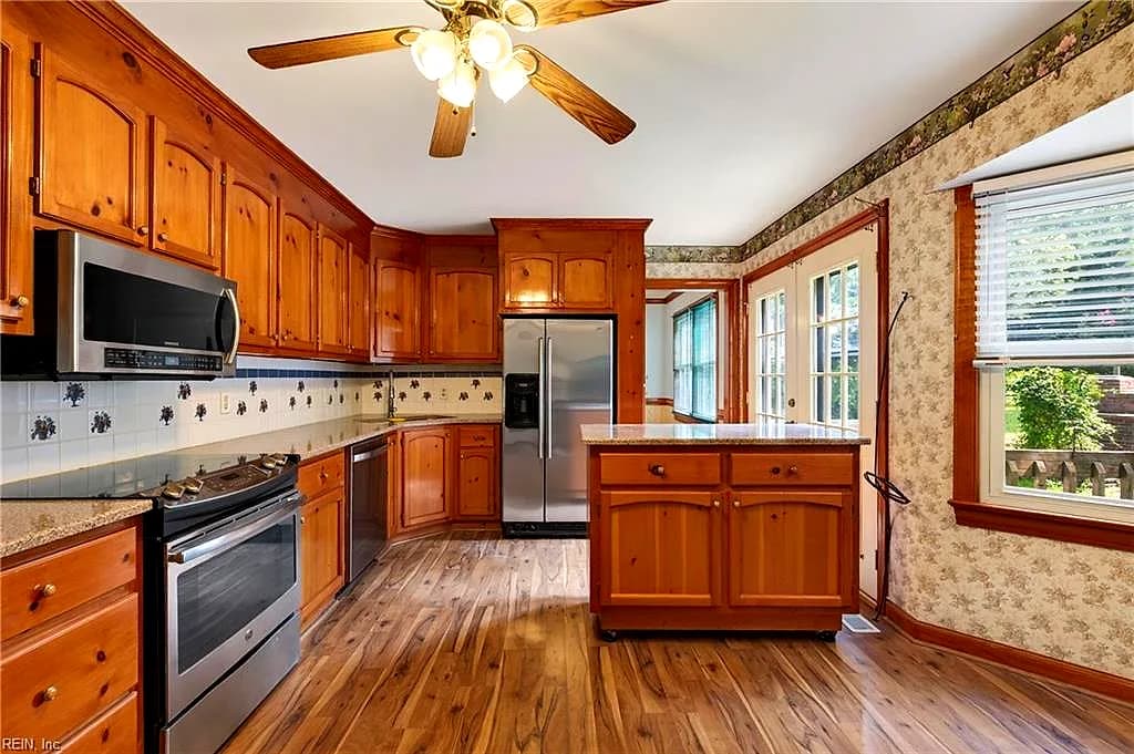 131 Holloway Dr DR, SMITHFIELD VA 23430 thumb 9