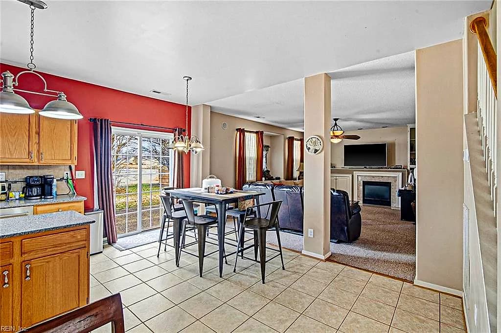 945 Foxboro DR, NEWPORT NEWS VA 23602 thumb 11