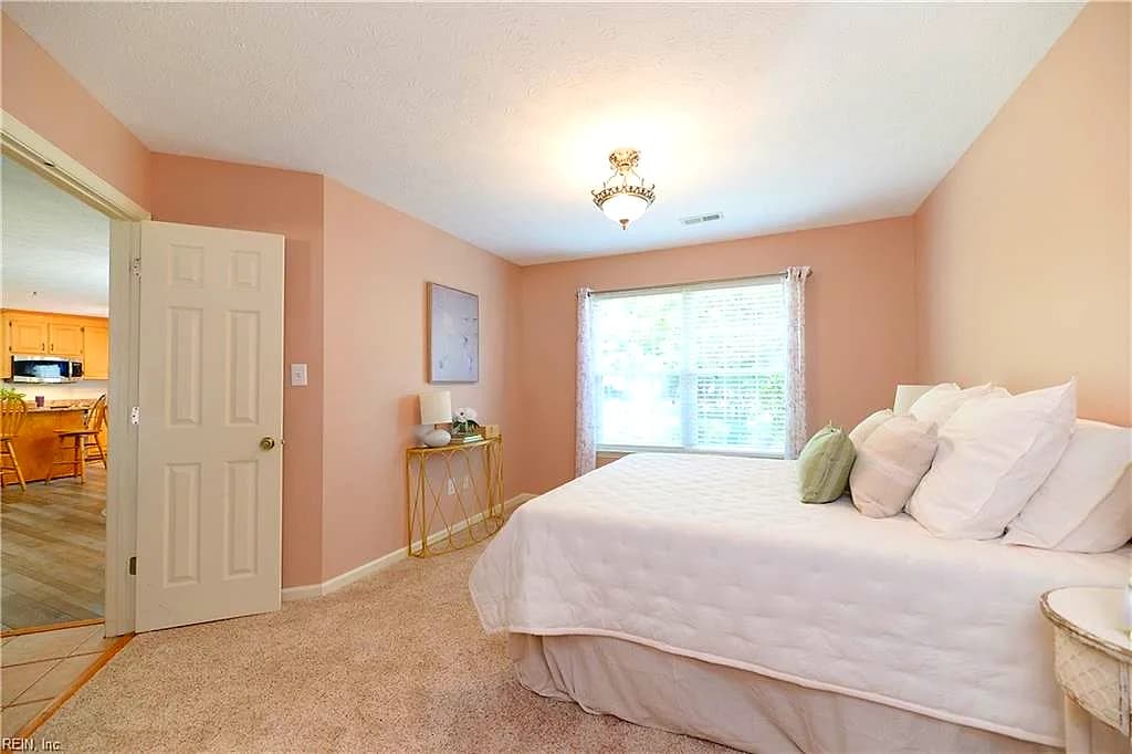 312 Charity LN, NEWPORT NEWS VA 23602 thumb 9