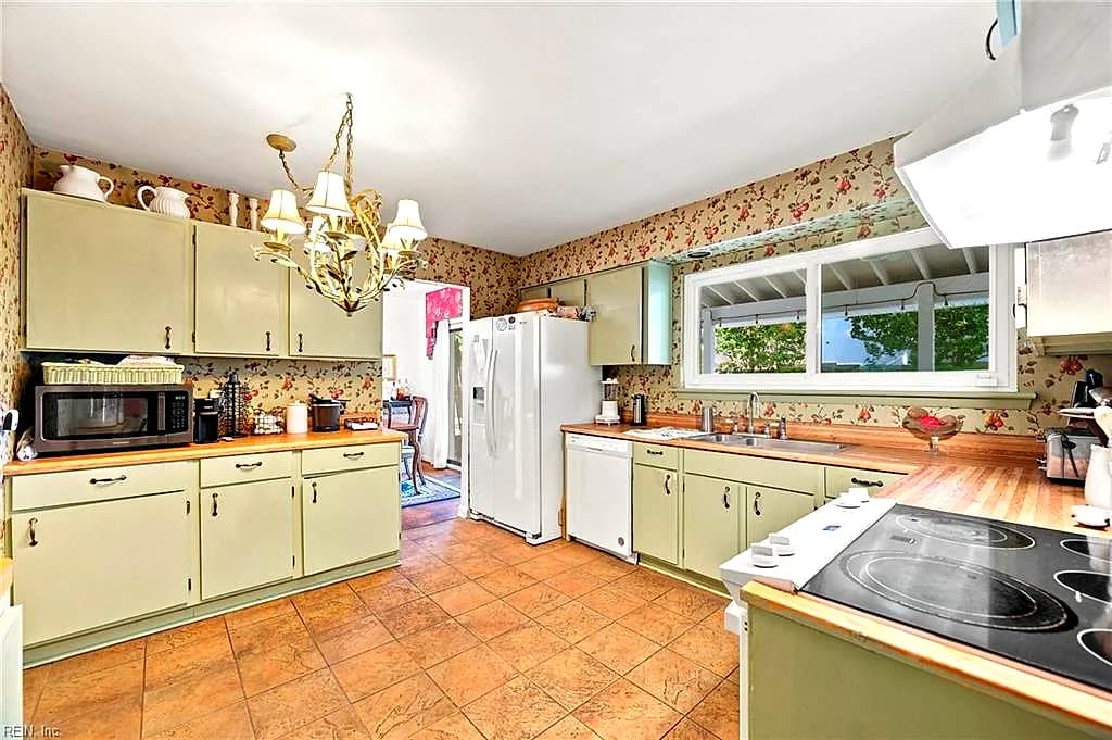 528 Holbrook RD, VIRGINIA BEACH VA 23452 thumb 12