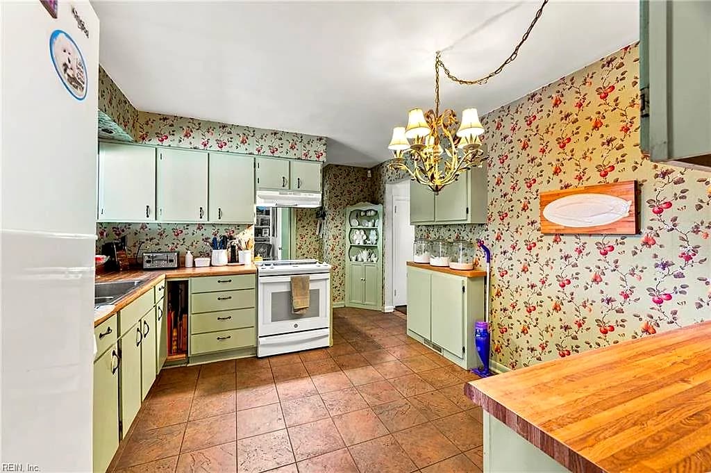 528 Holbrook RD, VIRGINIA BEACH VA 23452 thumb 9