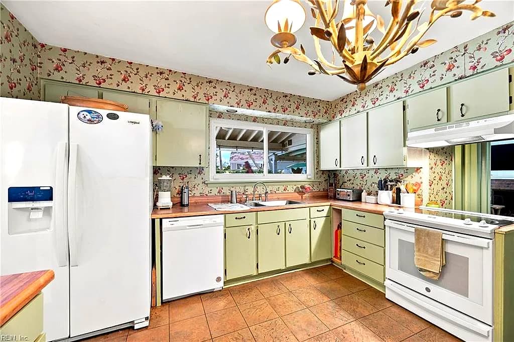 528 Holbrook RD, VIRGINIA BEACH VA 23452 thumb 10