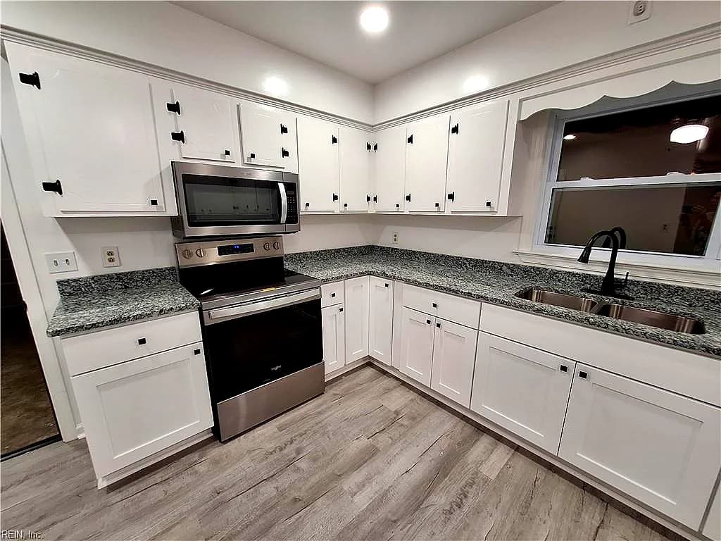 421 Villanova AVE, CHESAPEAKE VA 23324 - Photo 5