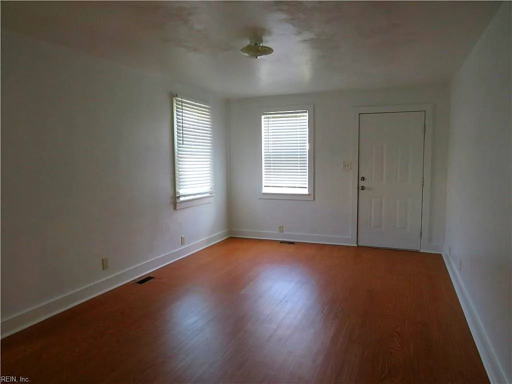 6665 Hudson AVE, NORFOLK VA 23502 - Photo 3
