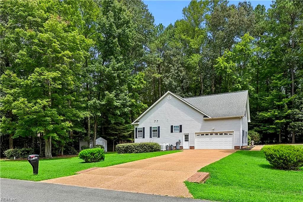 7755 Patriots WAY, GLOUCESTER VA 23061 - Photo 3