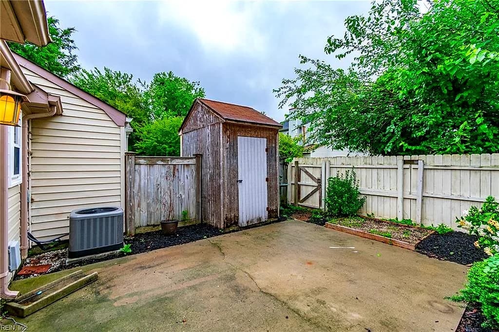 655 Biltmore DR #Dr, VIRGINIA BEACH VA 23454 thumb 8