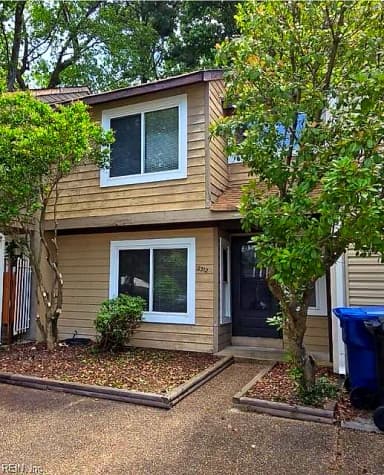 2312 Merl CIR, VIRGINIA BEACH VA 23455 thumb 1