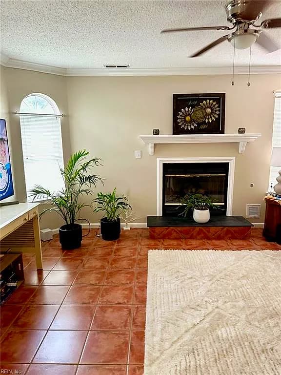 4988 Adelia Drive DR, VIRGINIA BEACH VA 23455 - Photo 4
