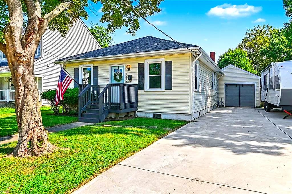 1481 Fishermans RD, NORFOLK VA 23503 - Photo 2