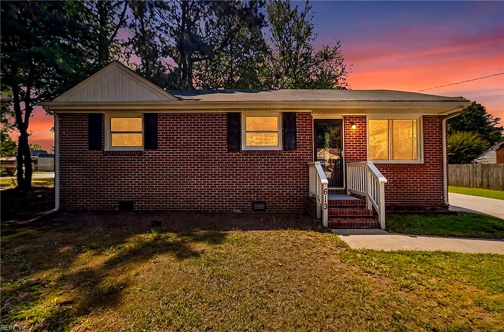 613 Yorkshire RD, PORTSMOUTH VA 23701 - Photo 2