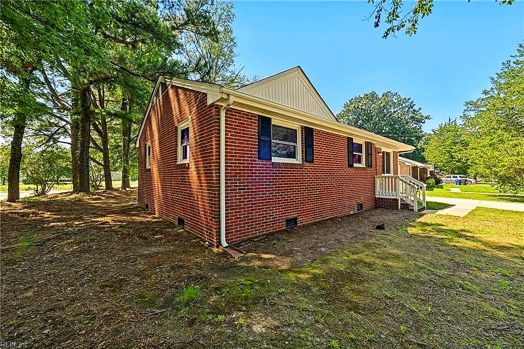613 Yorkshire RD, PORTSMOUTH VA 23701 - Photo 3