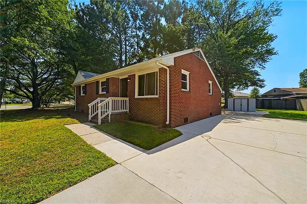 613 Yorkshire RD, PORTSMOUTH VA 23701 - Photo 5