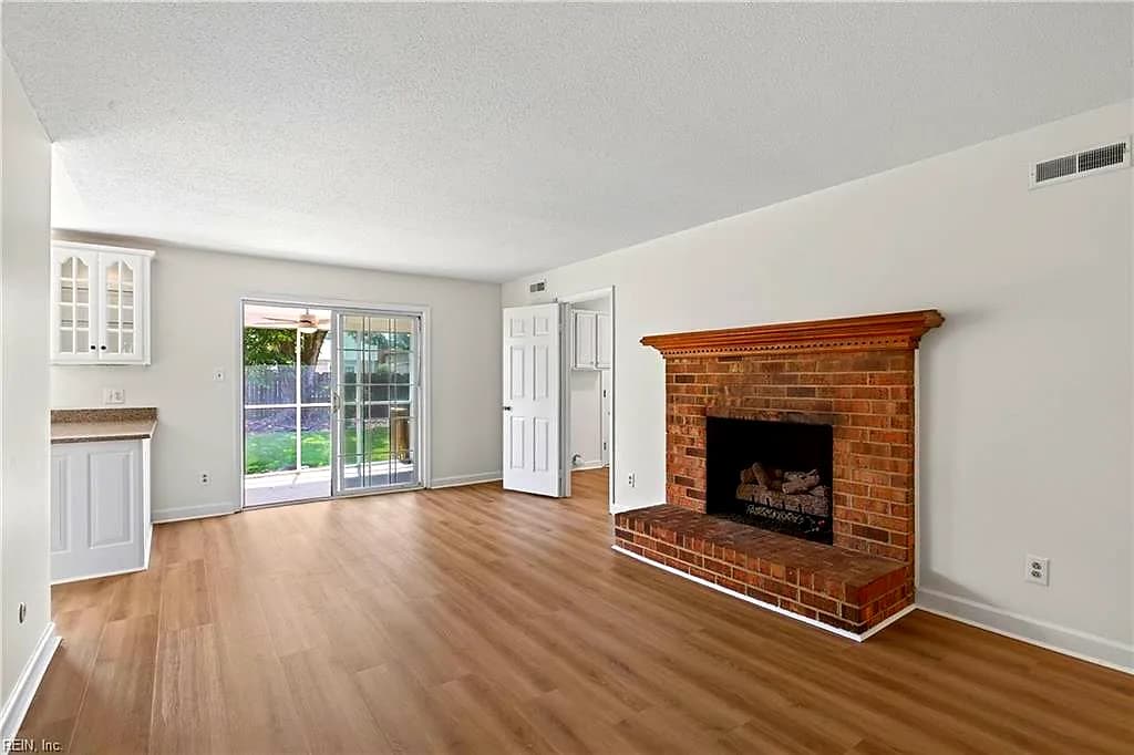 5229 Stratford Chase DR, VIRGINIA BEACH VA 23464 - Photo 4
