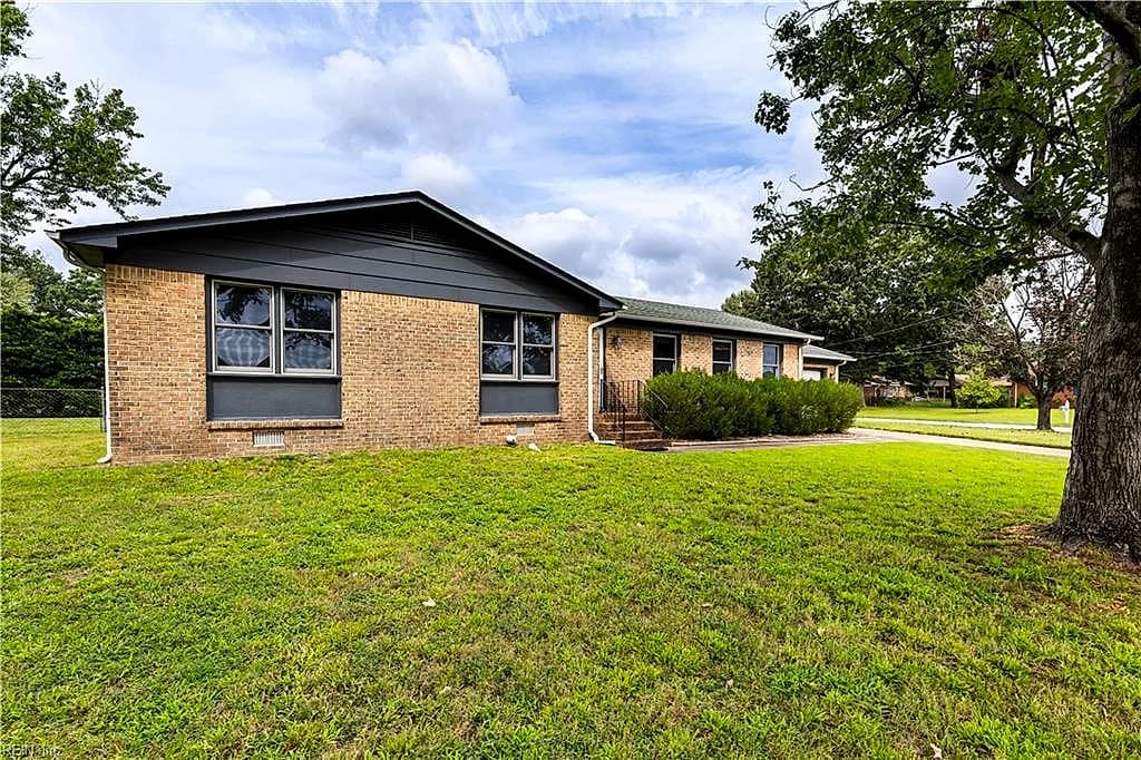 2916 Mintwood DR, CHESAPEAKE VA 23325 - Photo 4