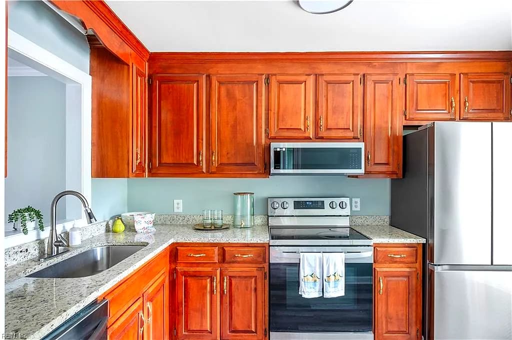 924 Lucas Creek RD #2, NEWPORT NEWS VA 23608 thumb 11