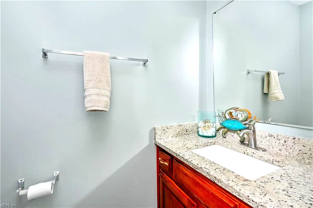 924 Lucas Creek RD #2, NEWPORT NEWS VA 23608 thumb 9