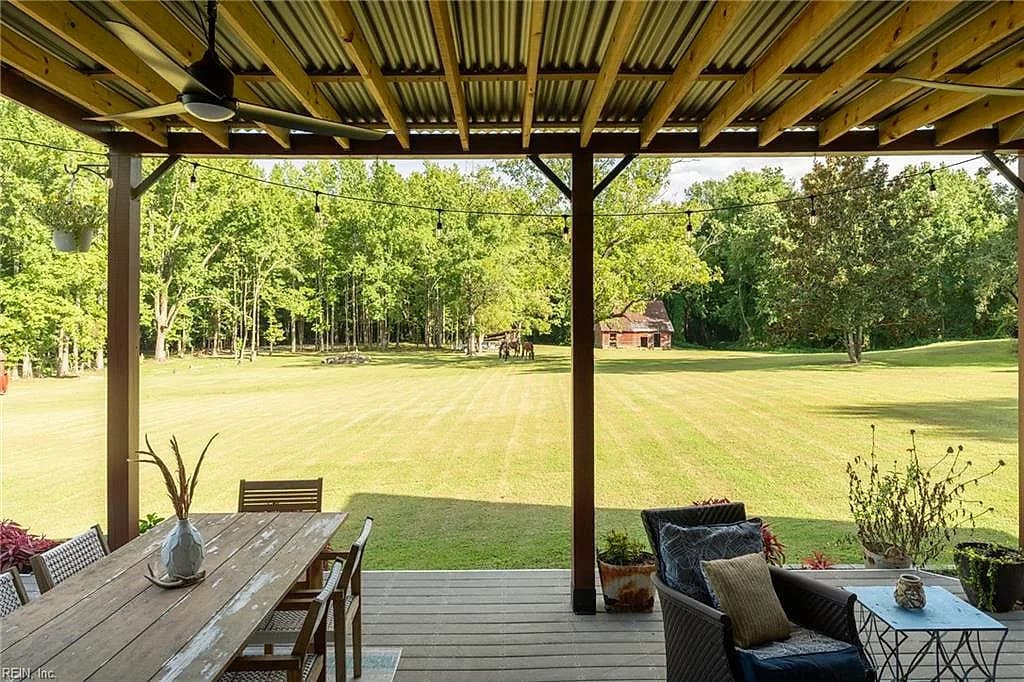 10092 Holly Forks RD, TOANO VA 23168 - Photo 4