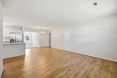1121 Sir Gawaine DR, CHESAPEAKE VA 23323 thumb 12