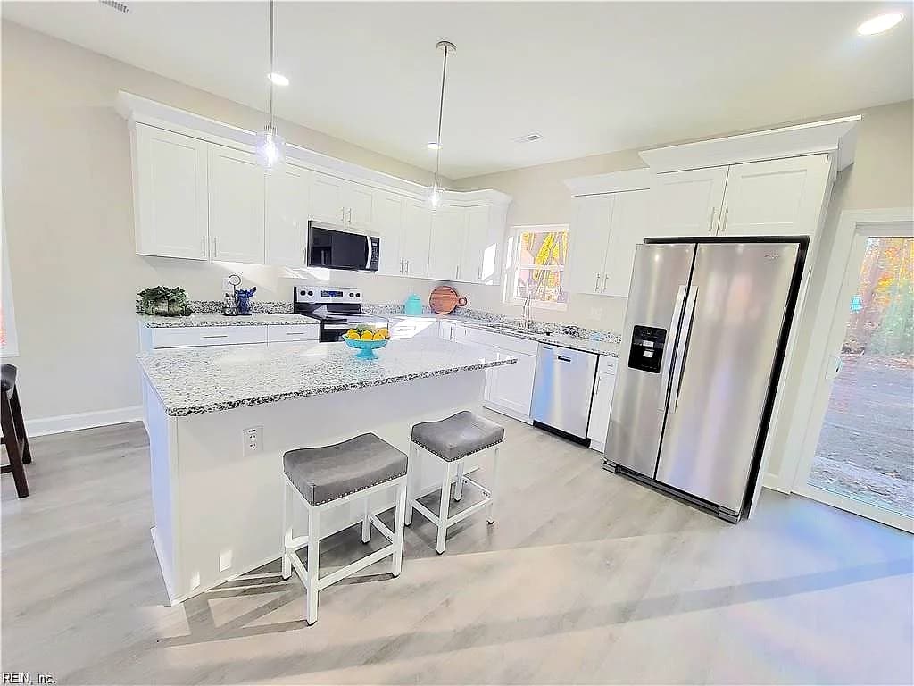 1621 Colonial AVE, SMITHFIELD VA 23430 - Photo 3