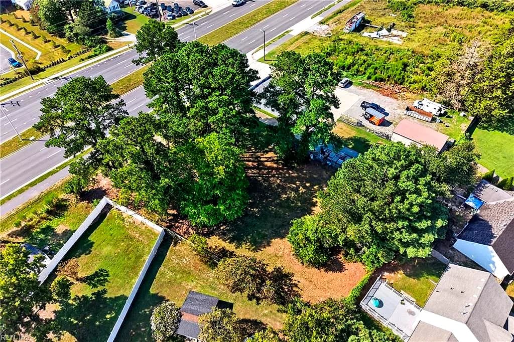 1828 Holland RD, SUFFOLK VA 23434 - Photo 3