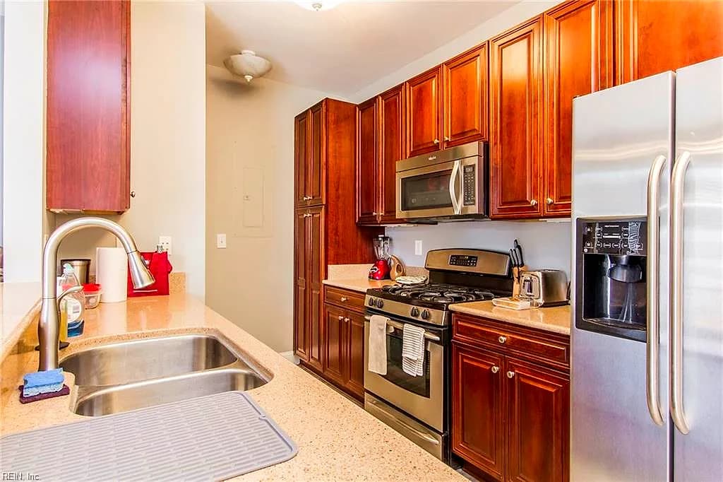 1132 Grace Hill DR, VIRGINIA BEACH VA 23455 - Photo 4