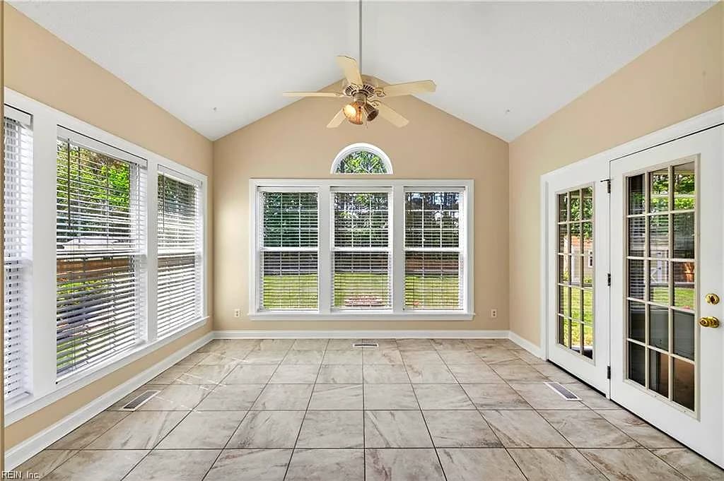 320 Green View RD, MOYOCK NC 27958 - Photo 5