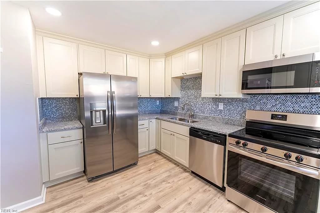 430 Peregrine ST, VIRGINIA BEACH VA 23462 - Photo 2