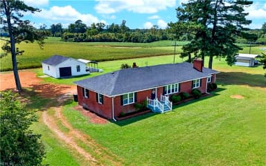 8469 Gates RD, SUFFOLK VA 23437 thumb 4