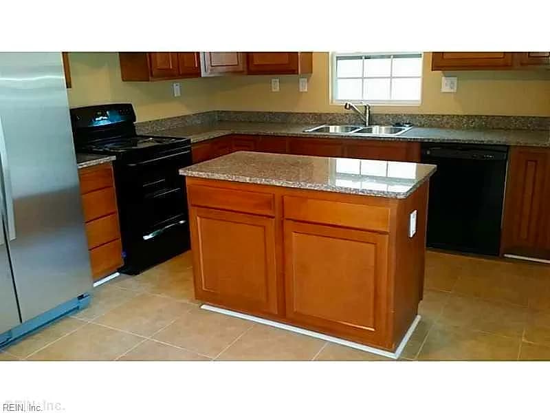 3214 Bapaume AVE, NORFOLK VA 23509 - Photo 3