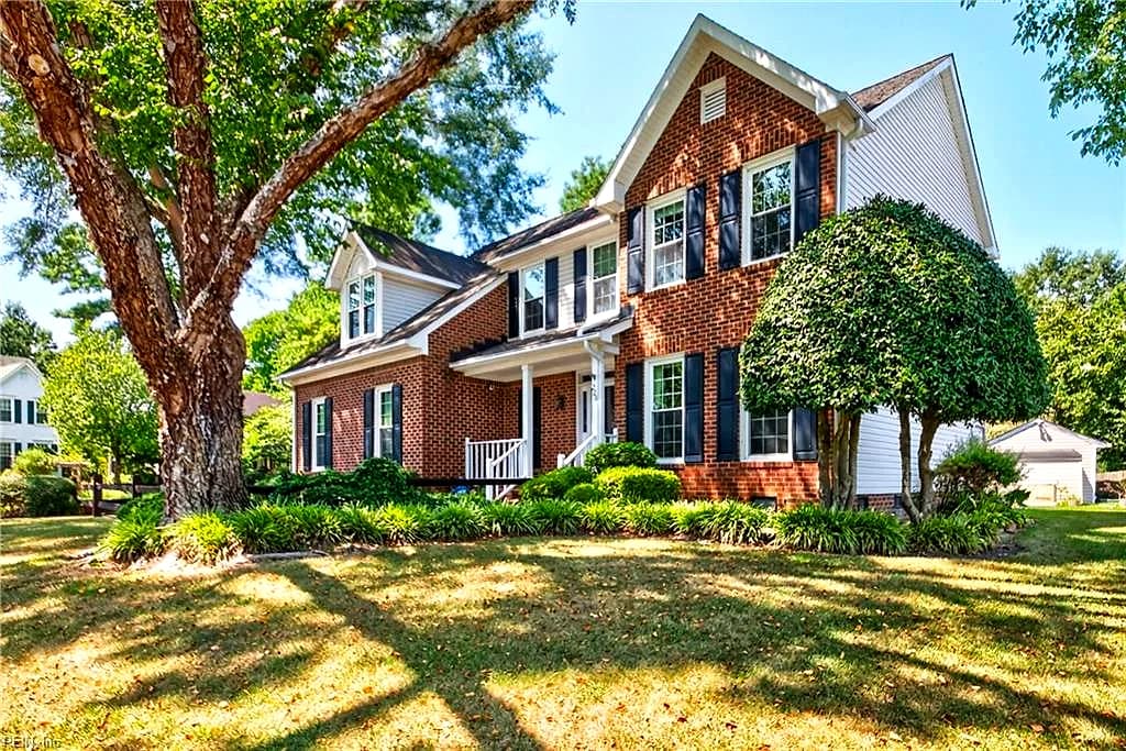 228 Country Club BLVD, CHESAPEAKE VA 23322 - Photo 3