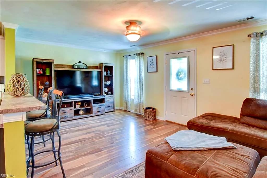1522 Lilac AVE, CHESAPEAKE VA 23325 - Photo 4