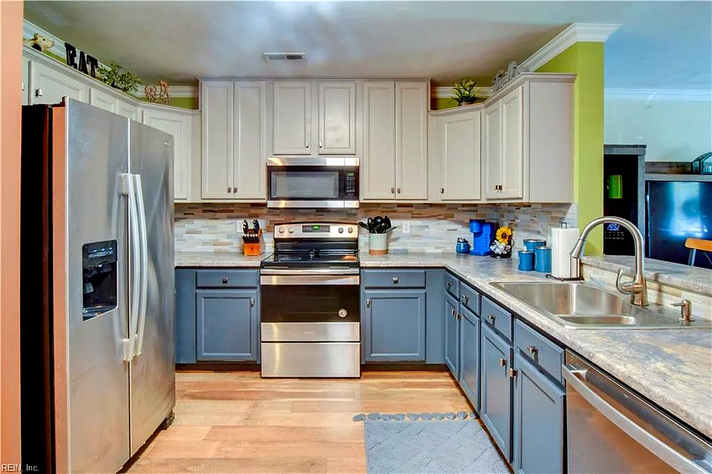 1522 Lilac AVE, CHESAPEAKE VA 23325 - Photo 5