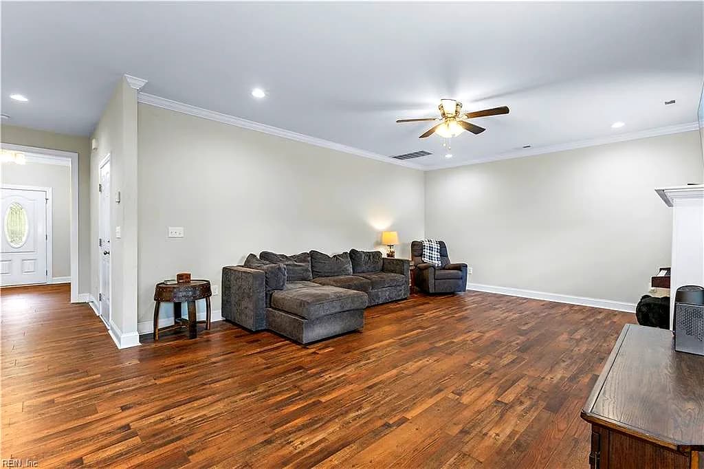 16213 Muddy Cove CIR, CARROLLTON VA 23314 thumb 11