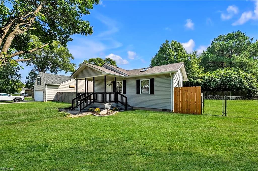 320 Hicks AVE, NORFOLK VA 23502 - Photo 3