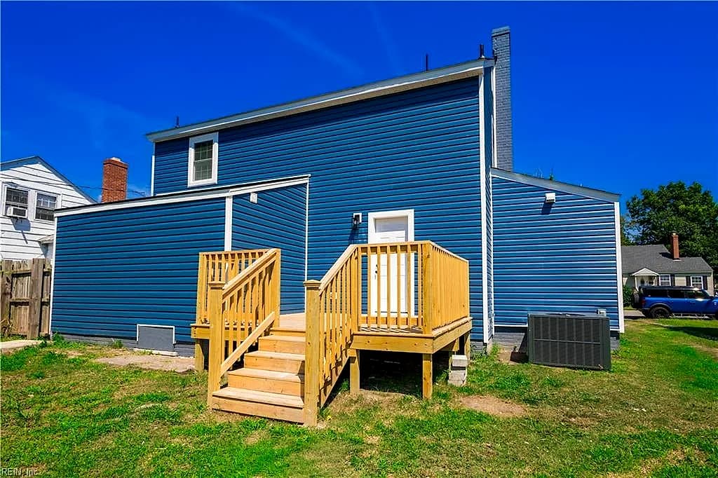 227 Chesterfield RD, HAMPTON VA 23661 - Photo 5
